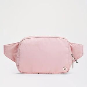 Lululemon Pink Belt Bag / Fanny Pack NWT 🌸 Everywhere Belt Bag Style
